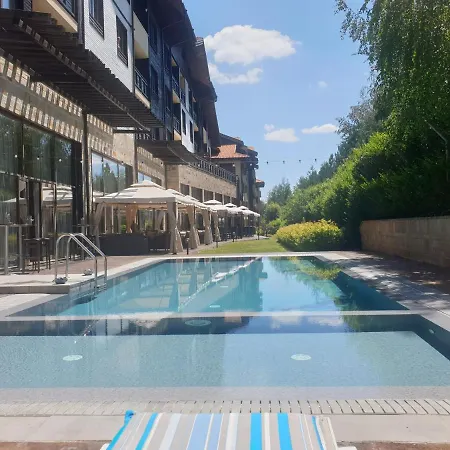 The View Apartment, Terra Complex Neighbour Building דירה בנסקו